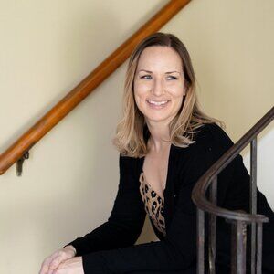 Meet your Posher, Brie